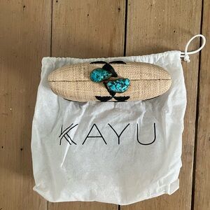 KAYU clutch with turquoise stone